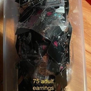 Paparazzi Accessories - woman’s earrings LOT